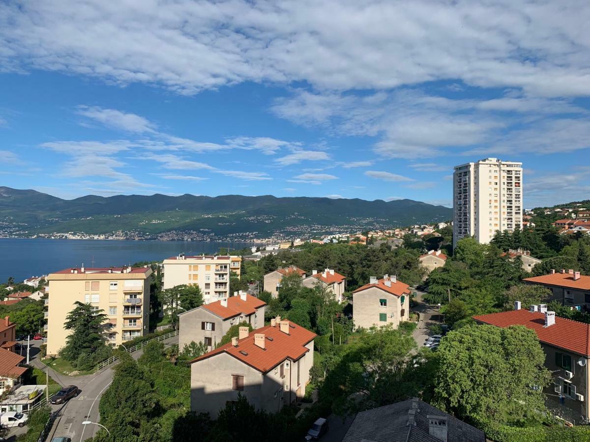 Apartment Lucky 1 Rijeka Exteriör bild