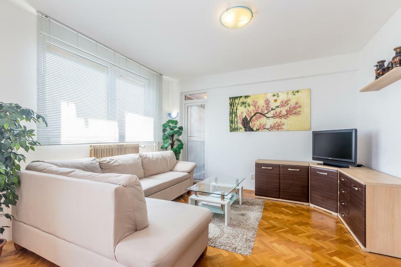 Apartment Lucky 1 Rijeka Exteriör bild